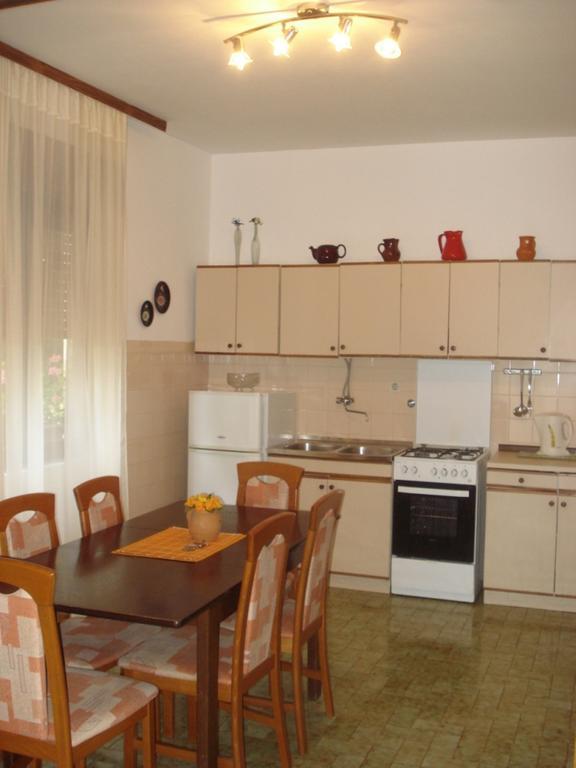 Apartments Xenia Petrcane Kamer foto